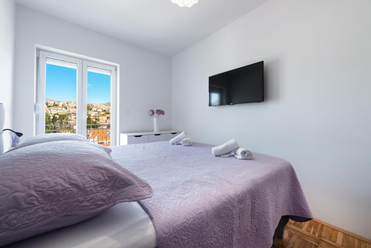 Ana & Mia Appartement *